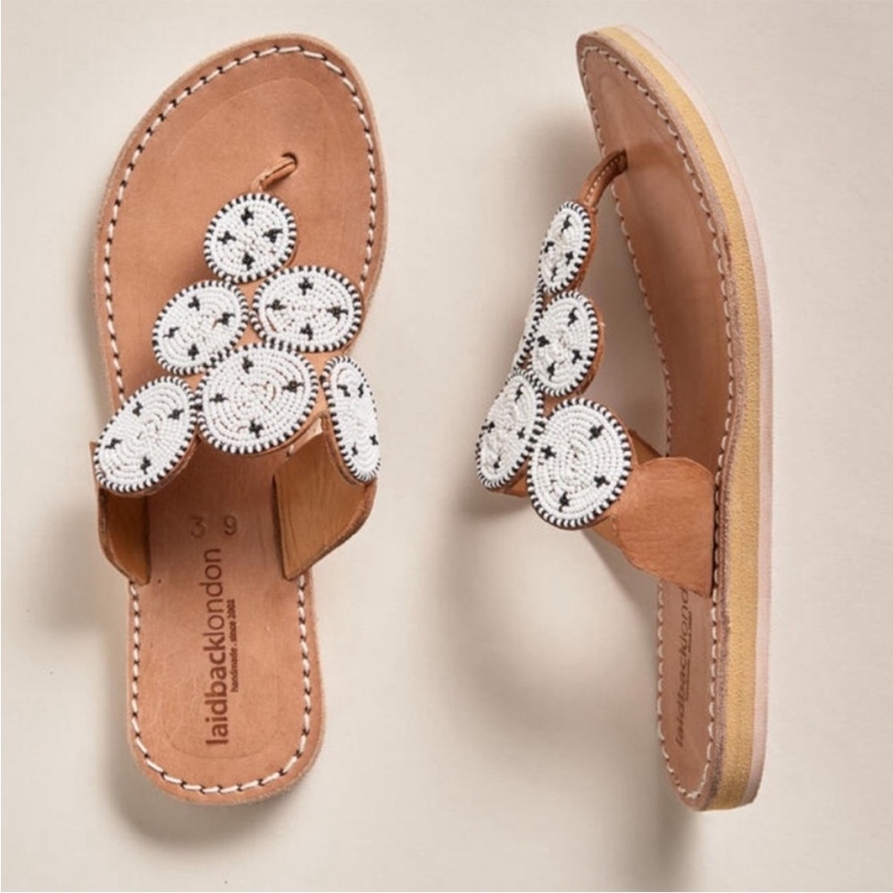 Like New LaidBack London Leather Beaded
Medallion Sandals Size 7 Retail $115.00 - Picture 2 of 9